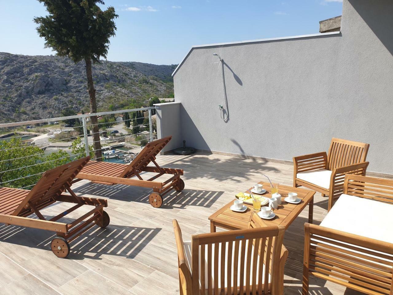 Best View Apartments Cesarica Buitenkant foto