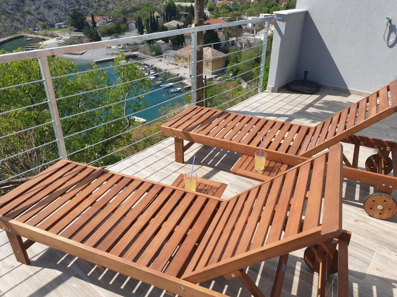 Best View Apartments Cesarica Buitenkant foto